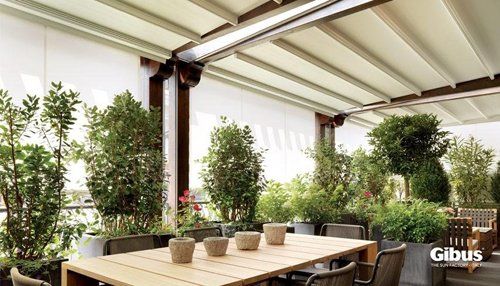 Tavolo sotto veranda
