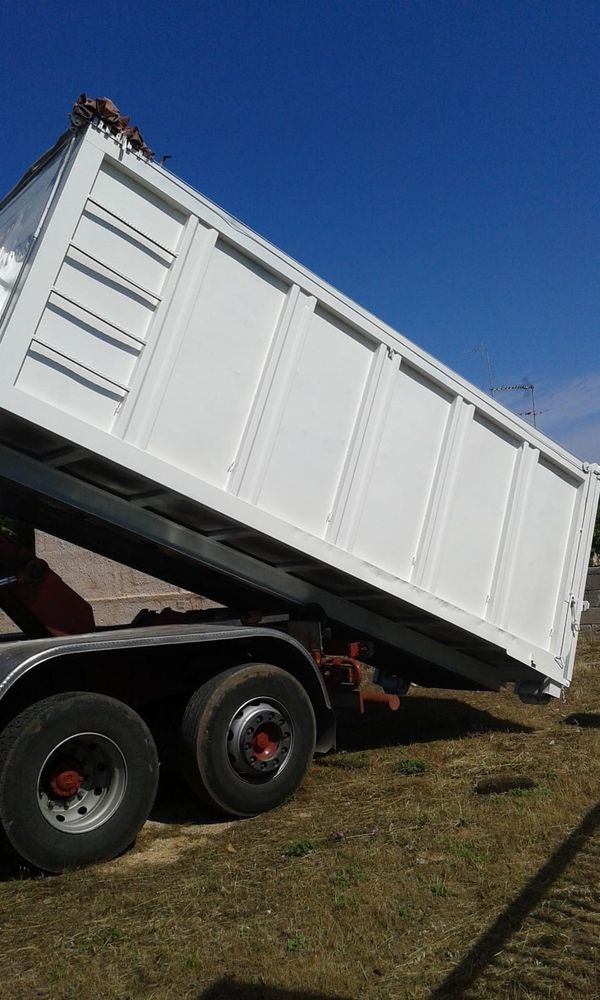 Retro autospurgo per smaltimento di rifiuti a Brindisi