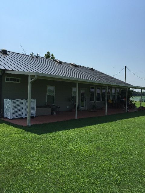 SUNROOM 12' X 12' WITH 8' WALLS 3 INCH INSULATED, PINE BLUFF, AR. SUNROOM 12' X 12' WITH 8' WALLS 3 INCH INSULATED, PINE BLUFF, AR.