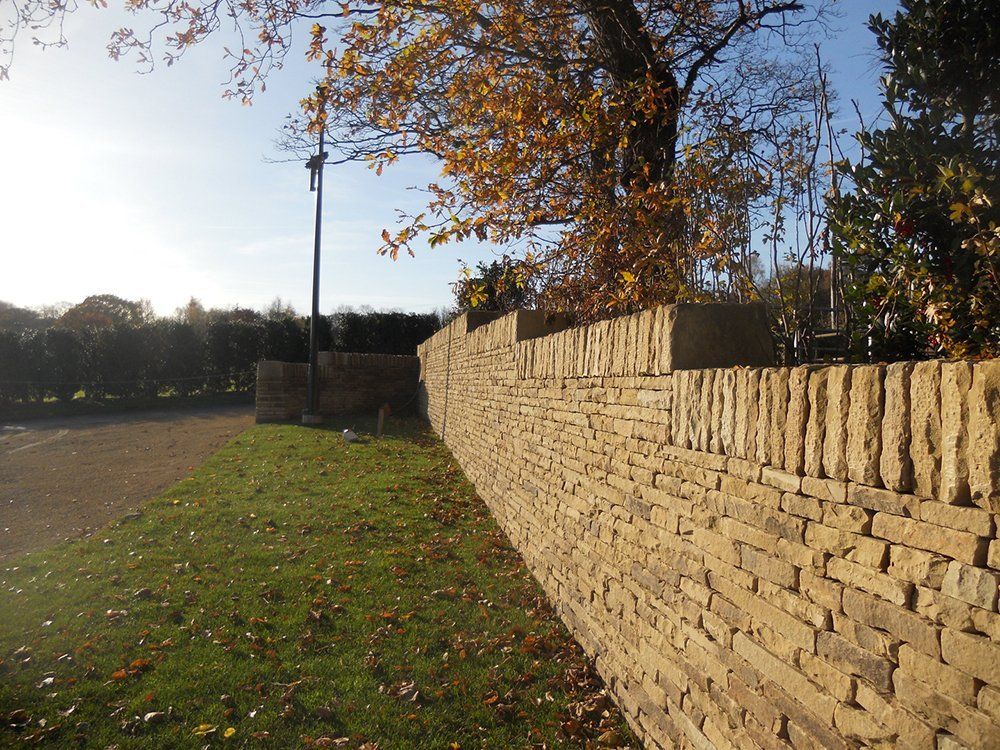fencing stone slabs