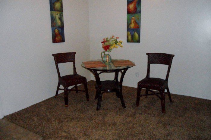 taylor pointe dining room 2