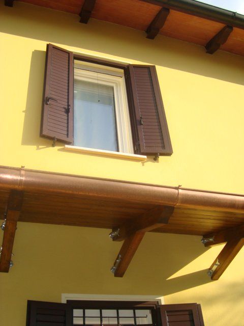 tecno estense, sistemi oscuranti, scuri finestre, tapparelle