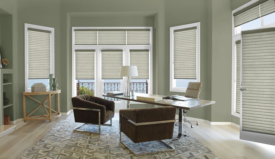 Designer roller shades for energy-efficient homes, styling living rooms, bedrooms & offices in Houston, Texas (TX)