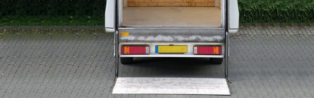 Second hand tail lifts