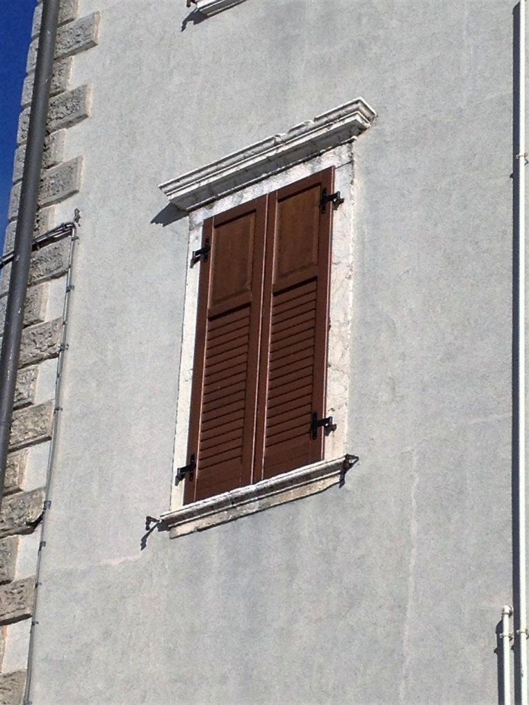 montaggio scuri
