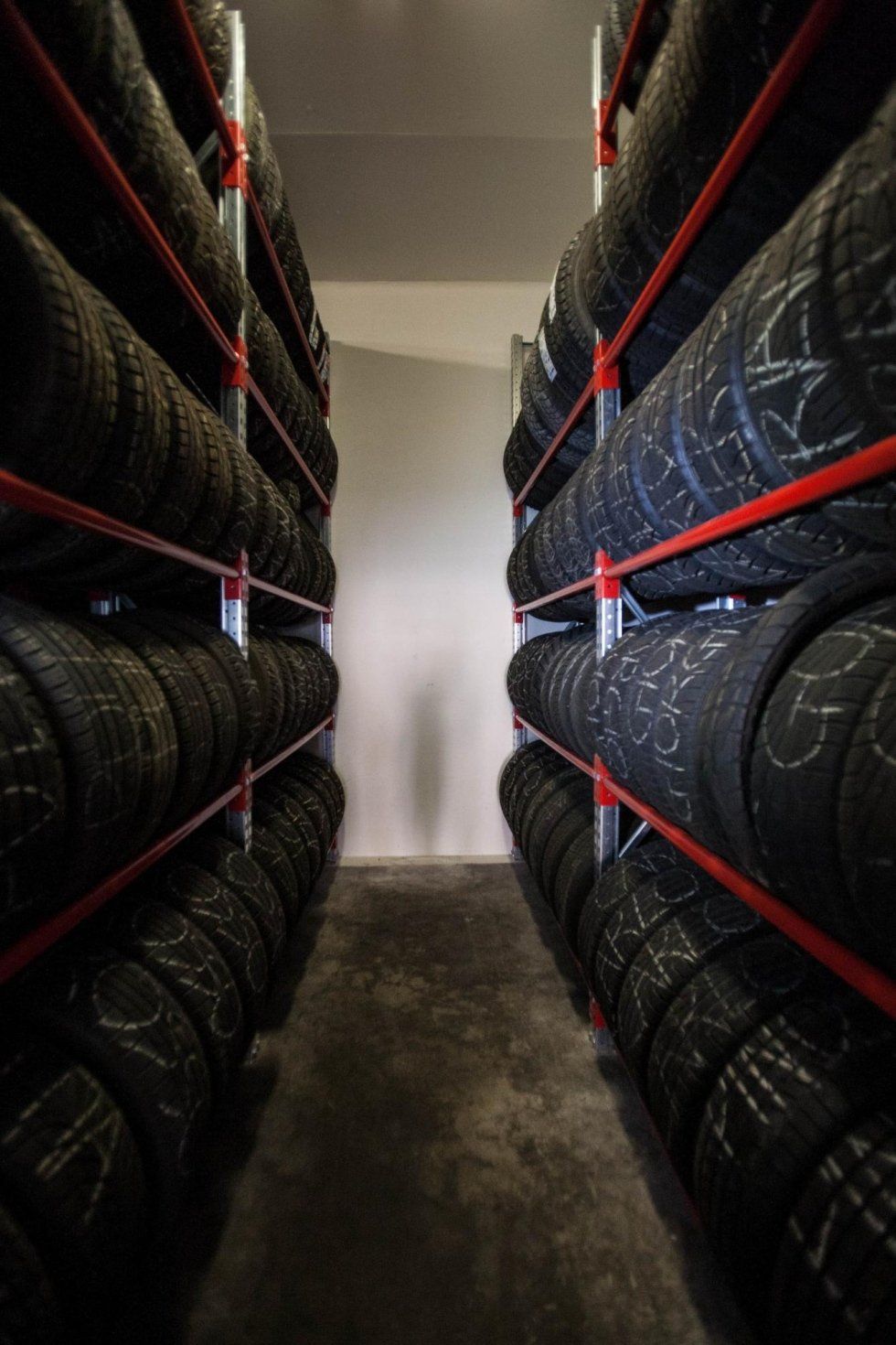 deposito pneumatici per auto