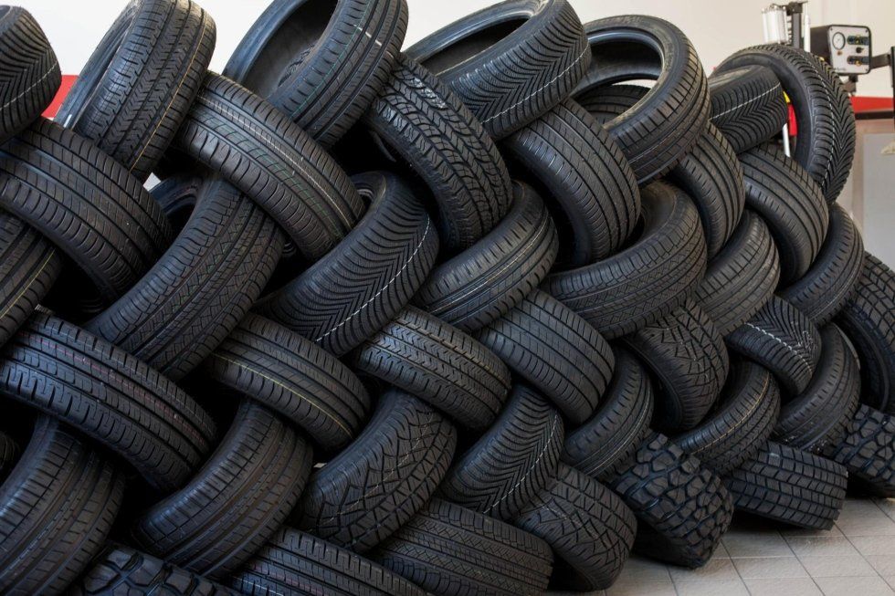 deposito di gomme per auto