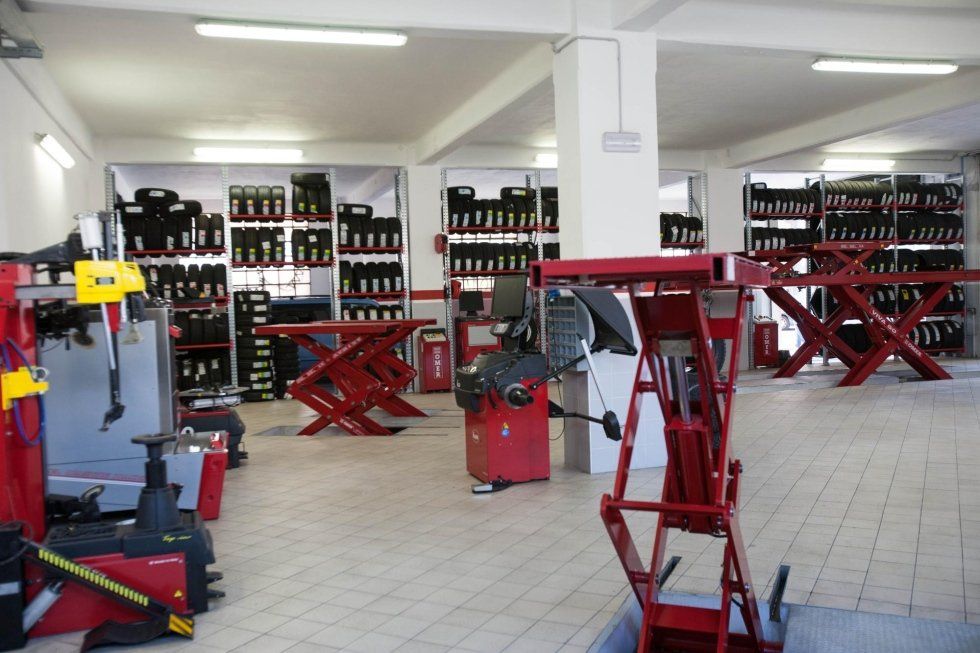 laboratorio per cambio gomme