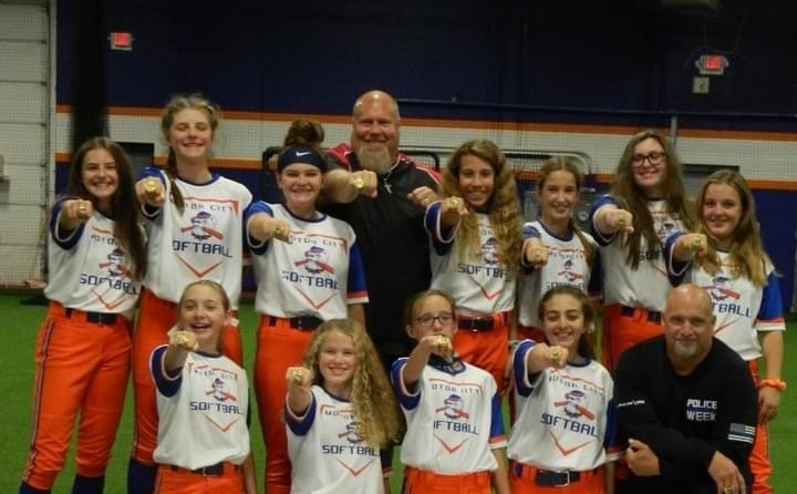 12u Hit Dogs!