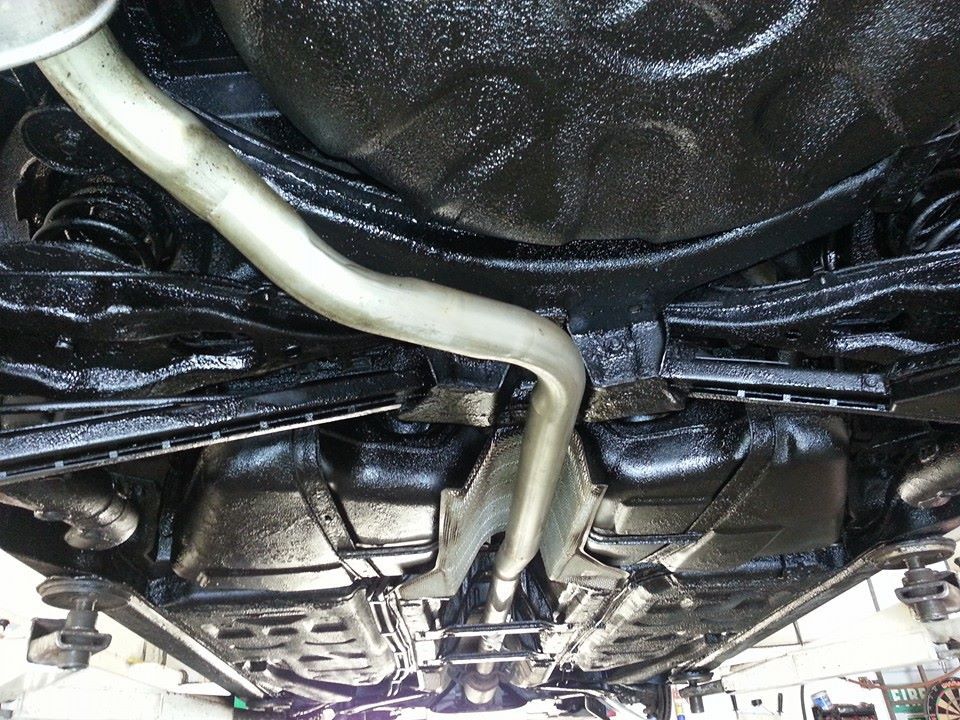 Wax oil undersealing