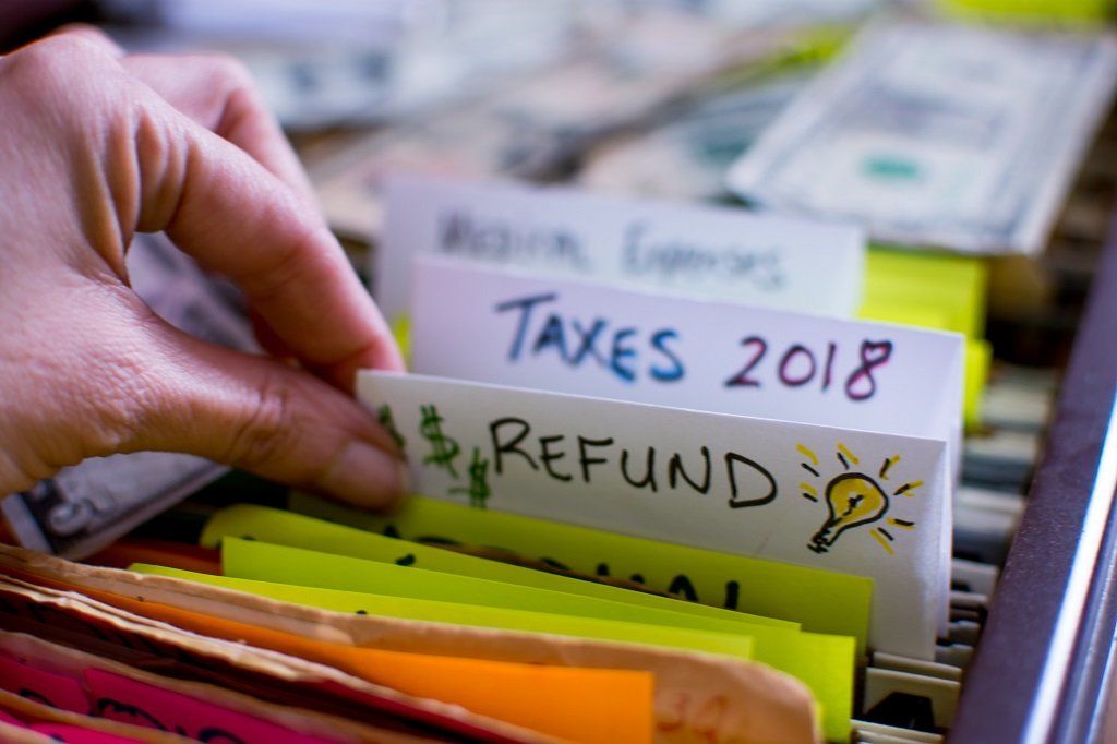 Accounting & Tax Consultants — Accountant with his Laptop in Sioux City, IA Accounting & Tax Consultants — Accountant with his Laptop in Sioux City, IA