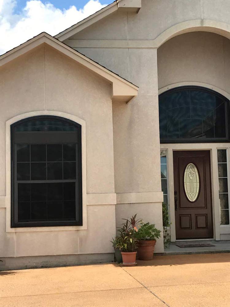 Screen Windows — House Exterior in Corpus Christi, TX
