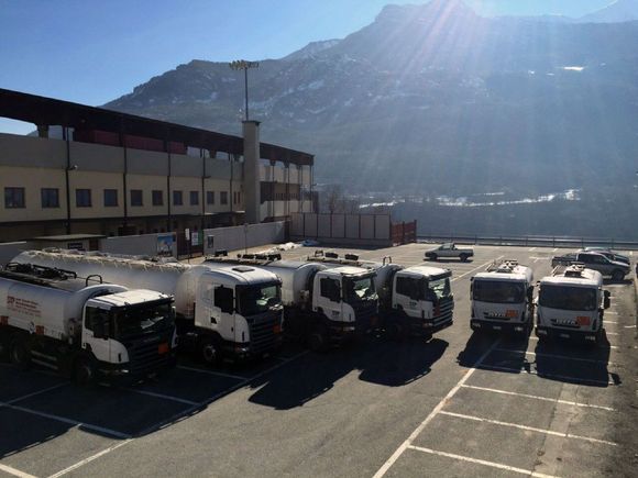 parco mezzi aziendale per trasporto di prodotti petroliferi