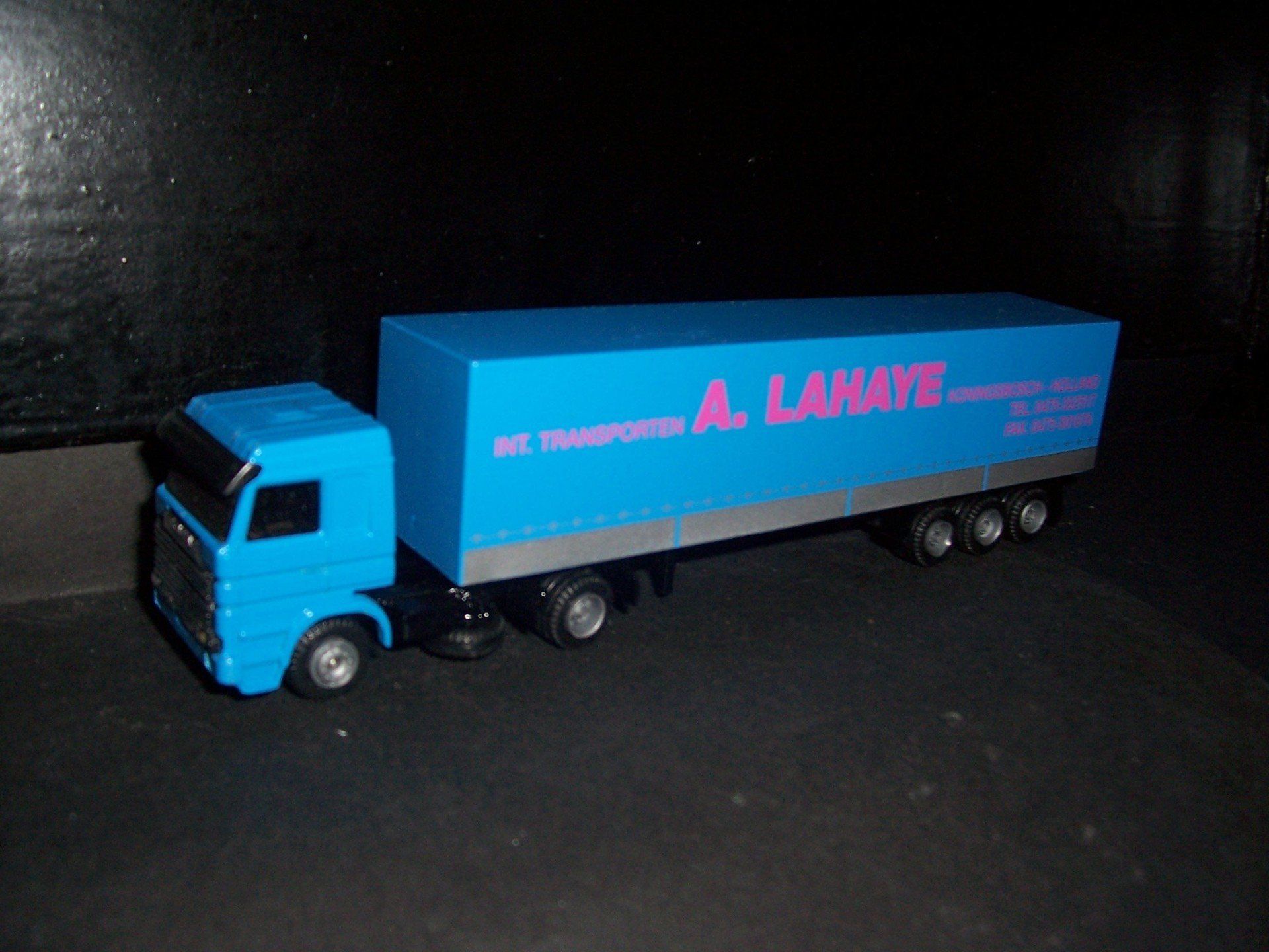 A. Lahaye Holland OTO Scania 113M