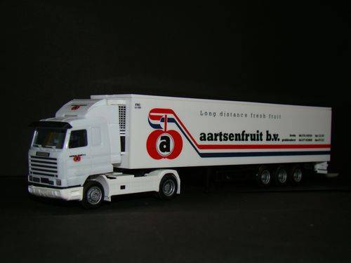 Aartsenfruit AMW-AWM 53211 Scania Streamline gegoten witte cabine