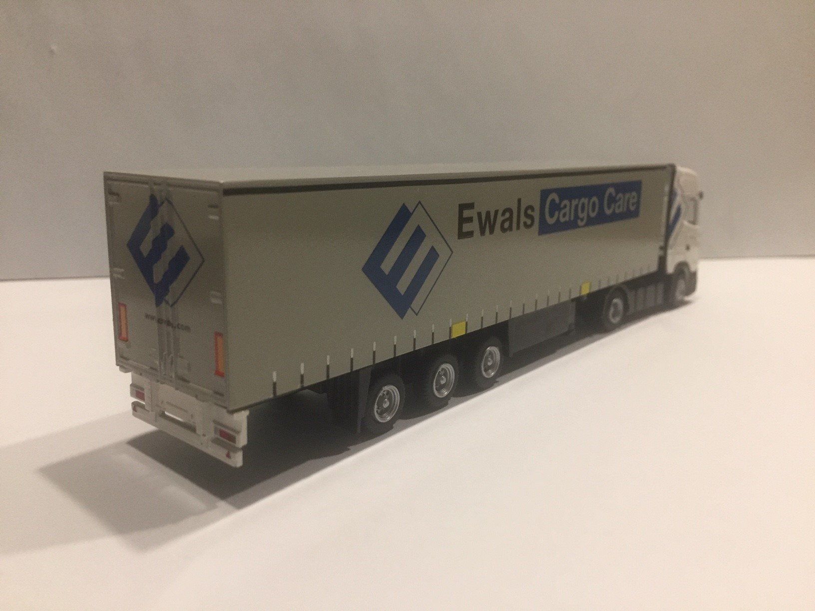 Ewals Cargo WSI-tematoys Scania Highline I CS20H 72-2117 achterzijde