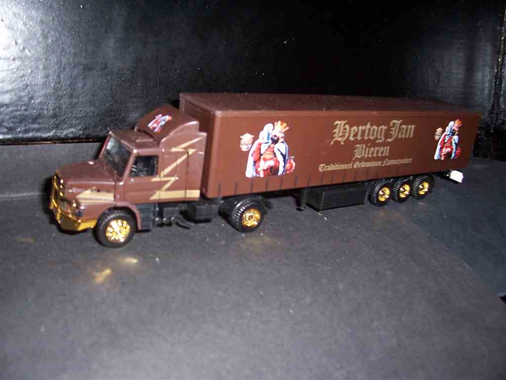 Hertog Jan Herpa 911253 Scania 142H