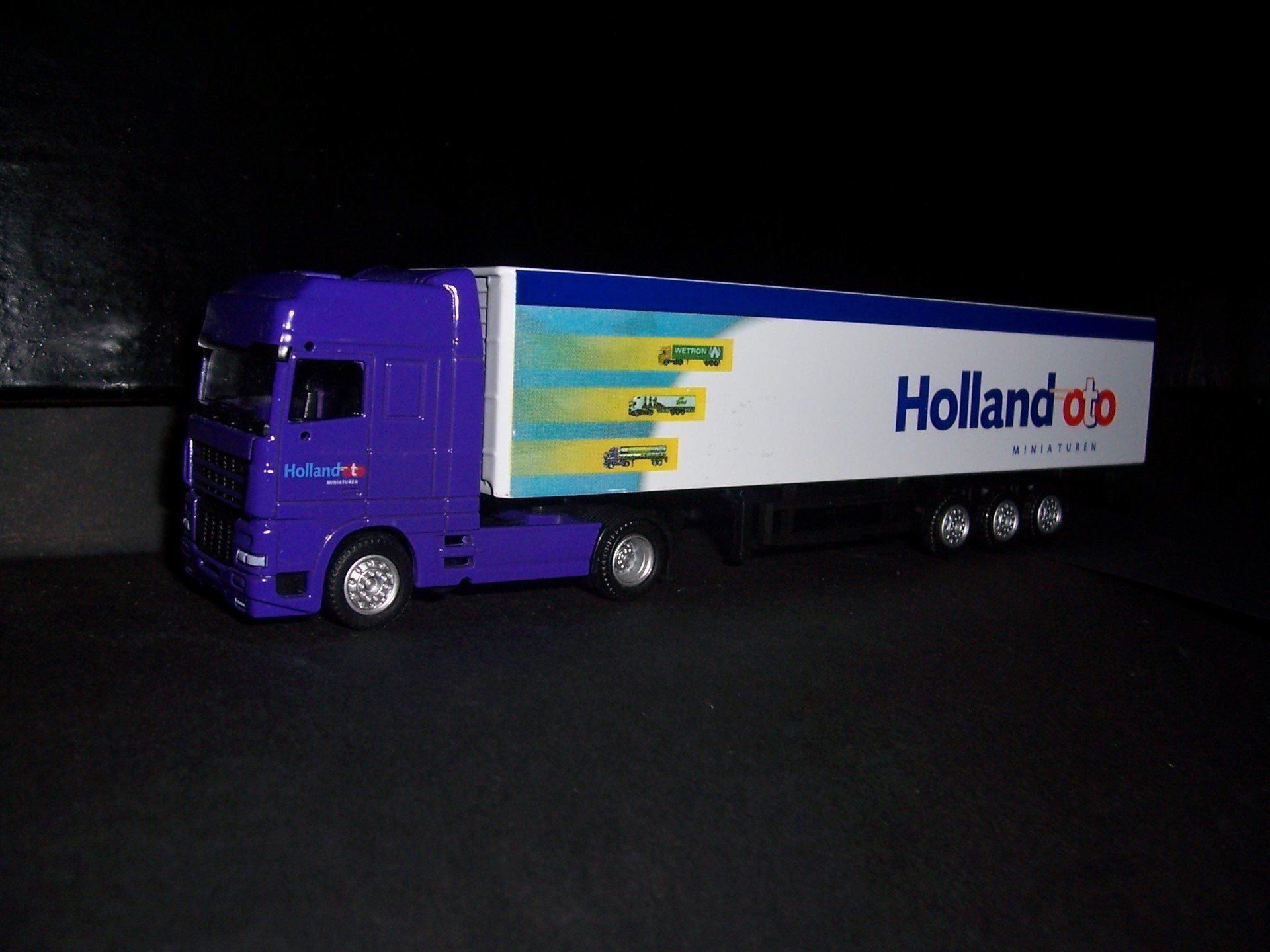 Holland OTO DAF 105 SSC