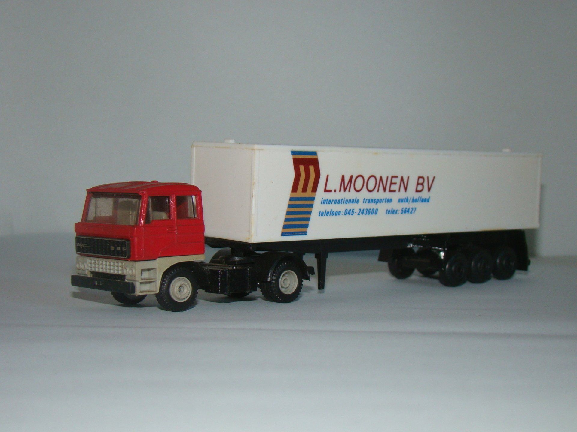 L. Moonen