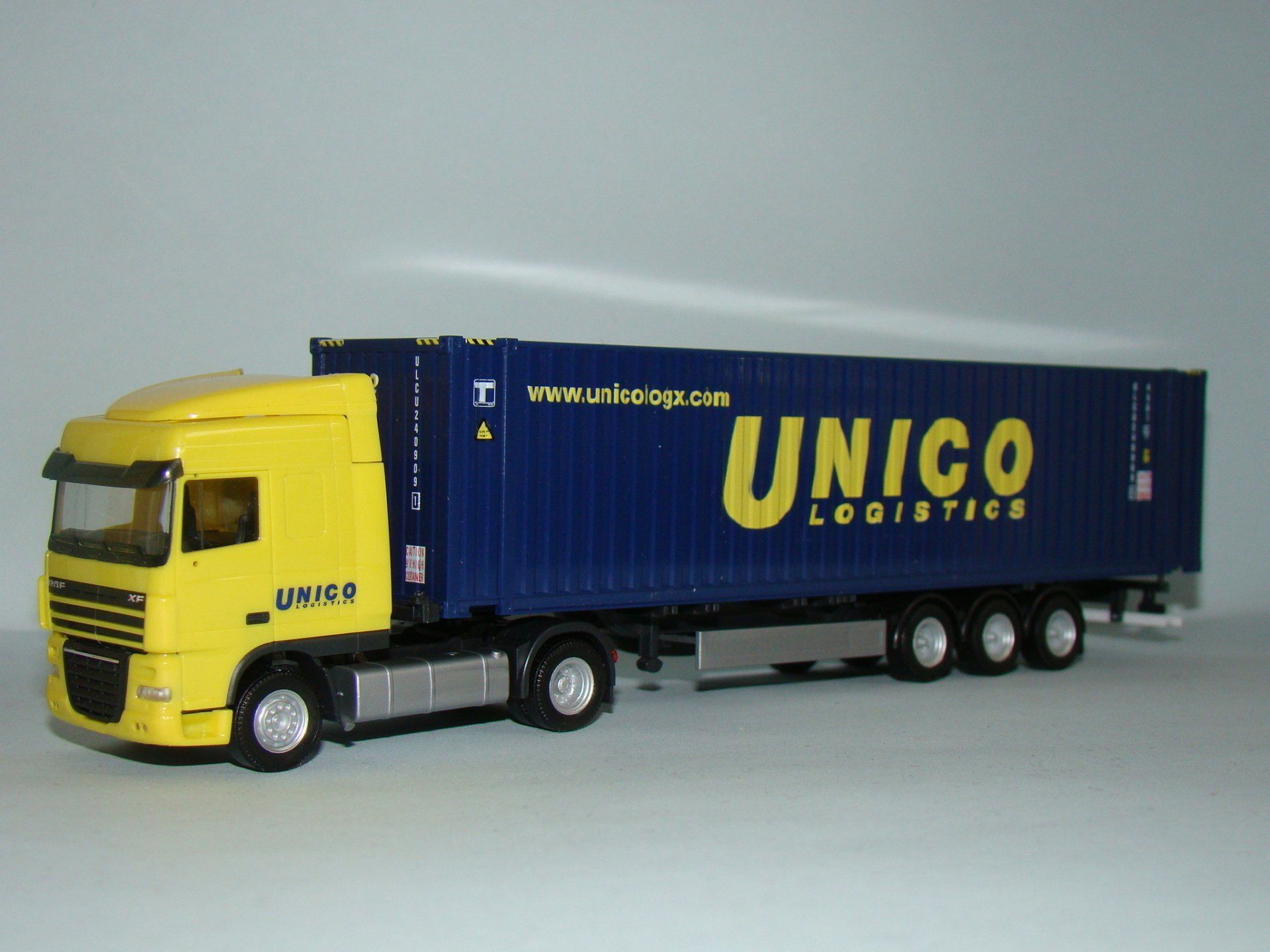 Unico