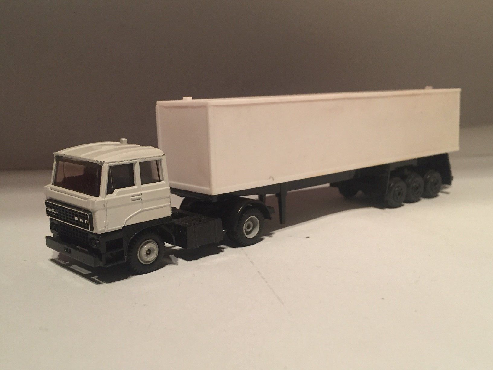 VTE EFSI DAF 3300 Venlo - Bradford = MISDRUK