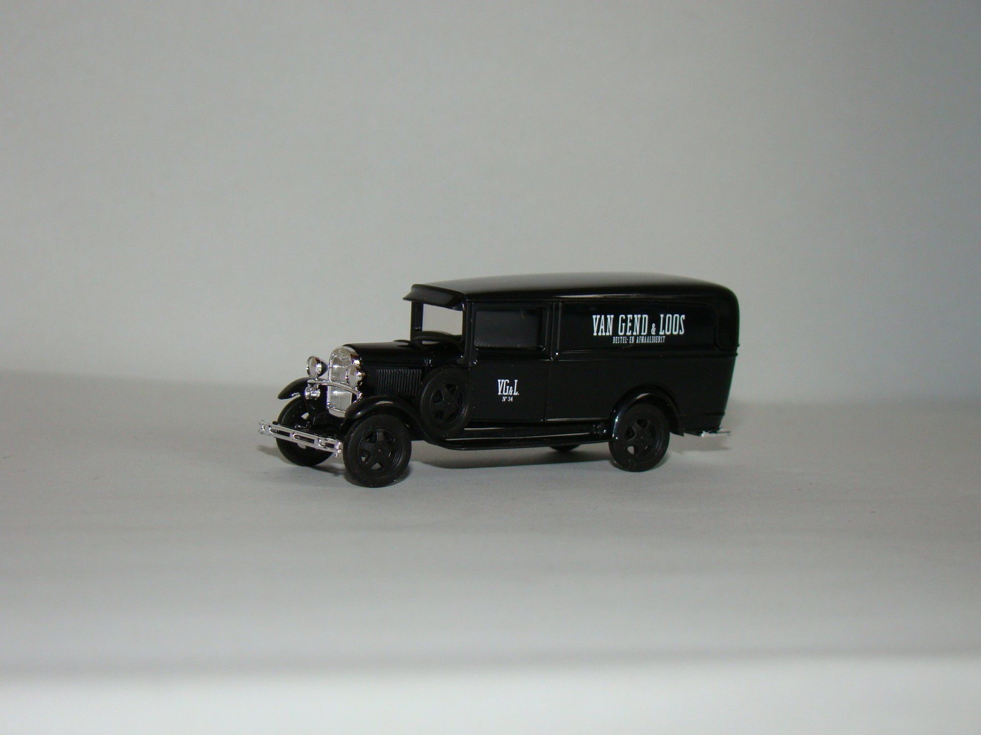 van Gend en Loos Busch 477001 Ford AA'31