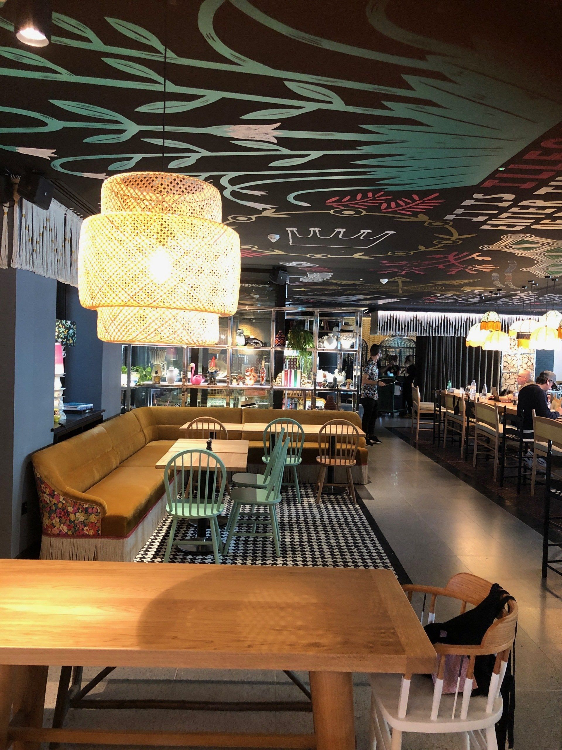 internal design of the diner