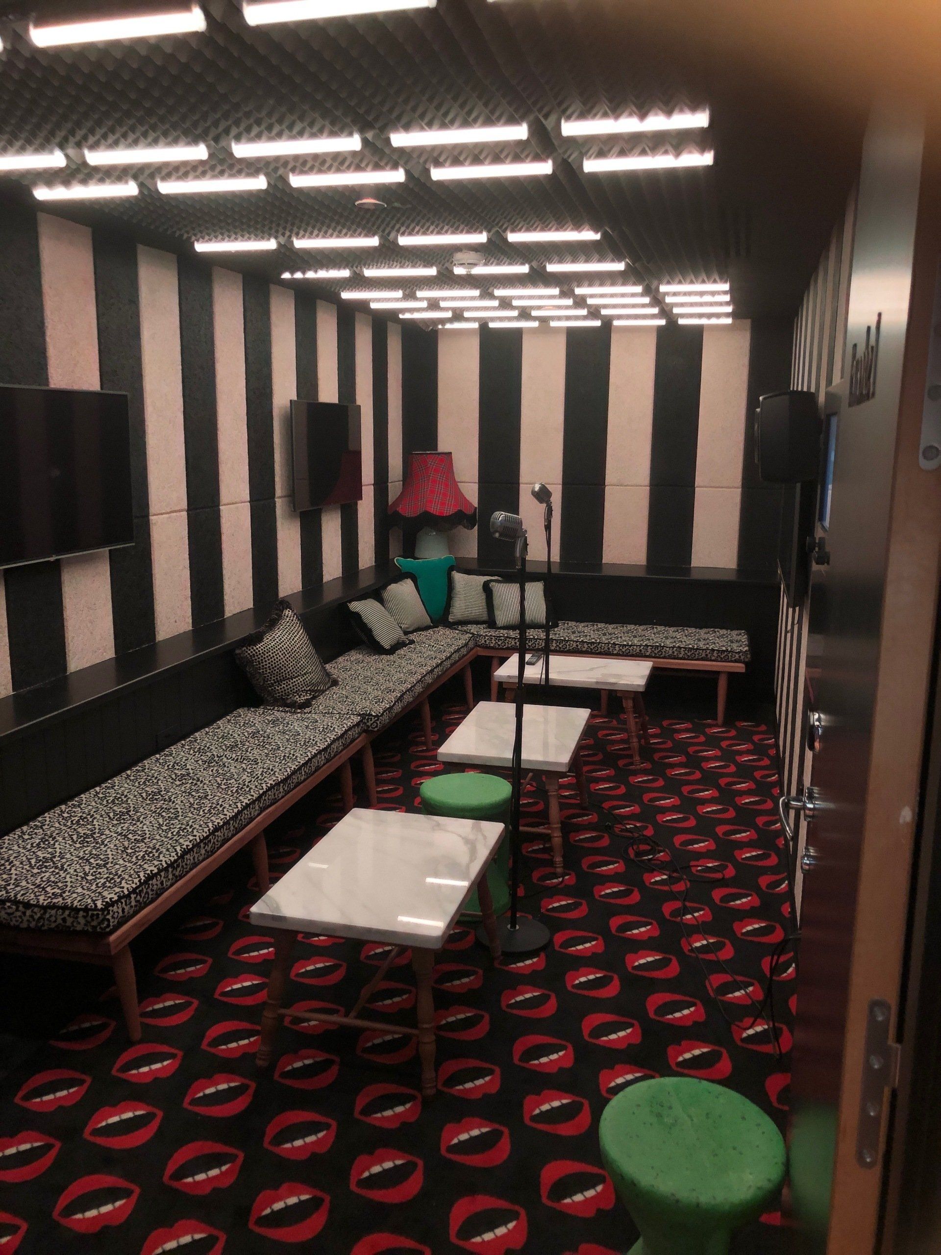private room for karaoke