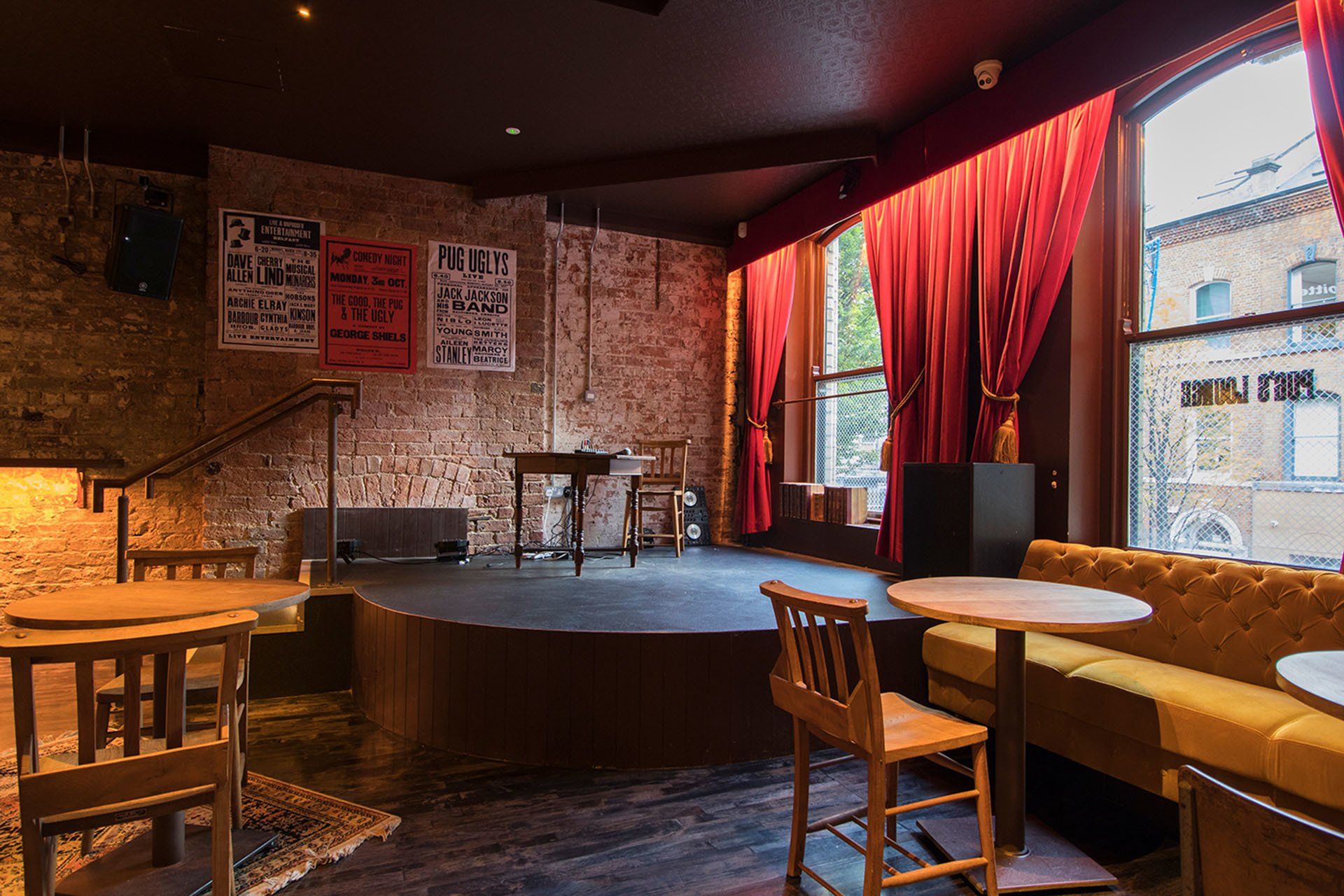 Pug Ugly’s bar mini stage