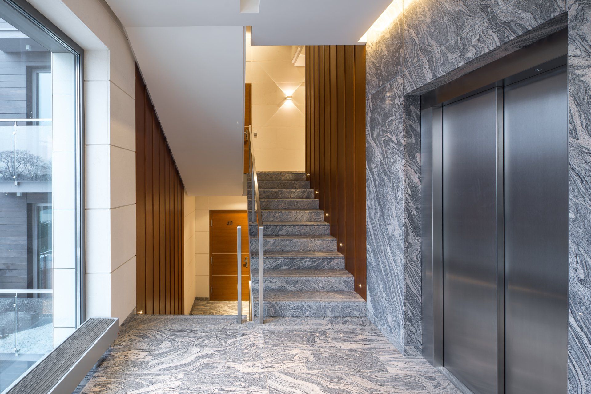 PINTAR ESCALERA