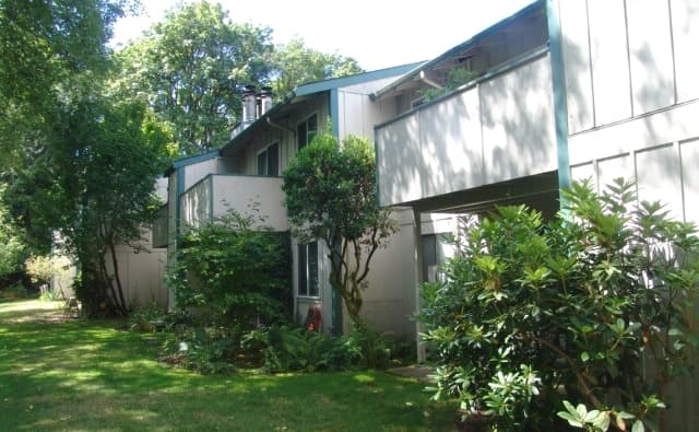 Brookside Park Condos Photo