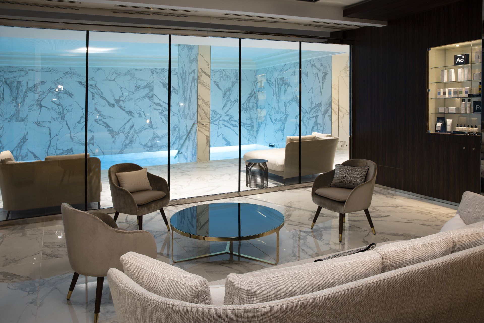 piscina spa Le Damantin hotel Paris