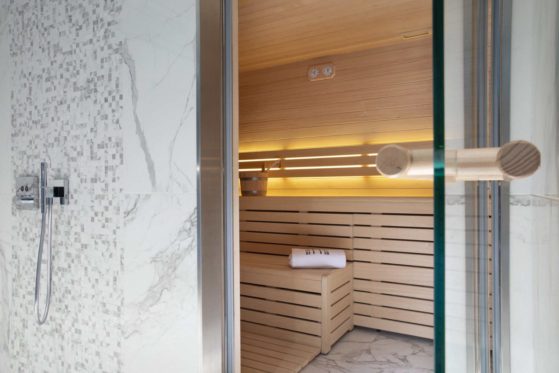 piscina spa Le Damantin hotel Paris