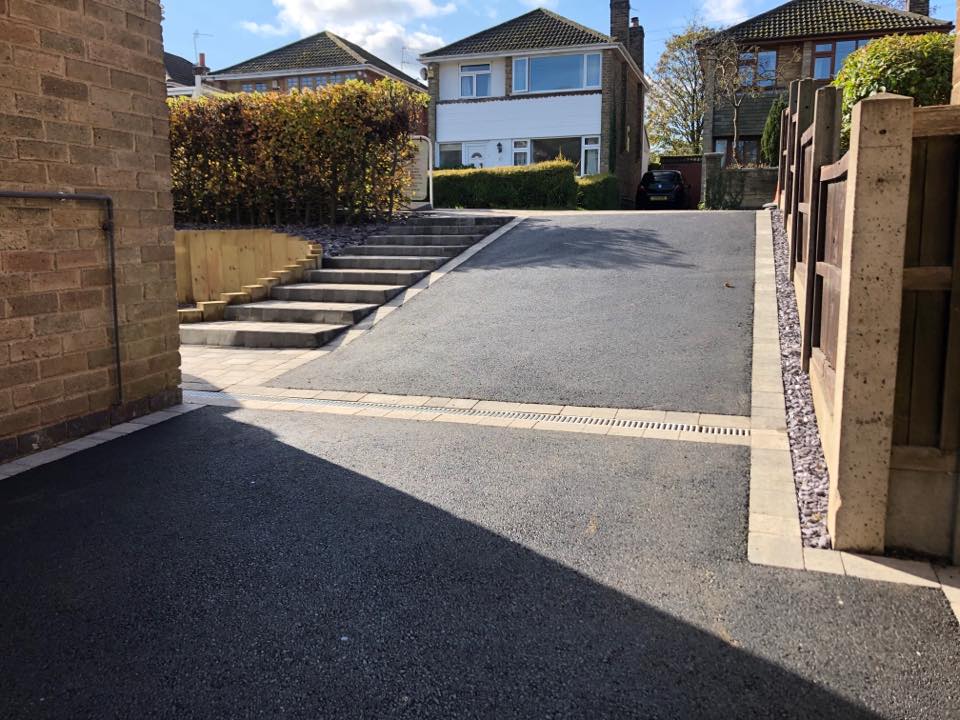 Tarmac drive