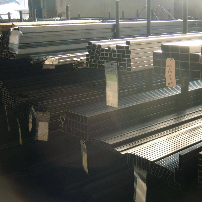 magazzino profilati ferro