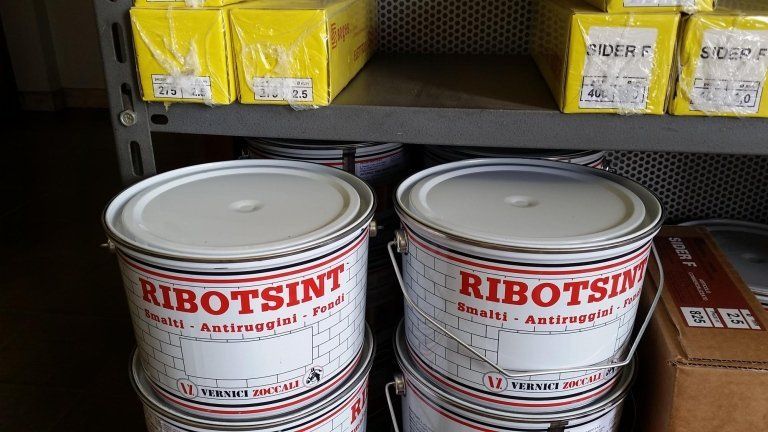 confezioni vernici
