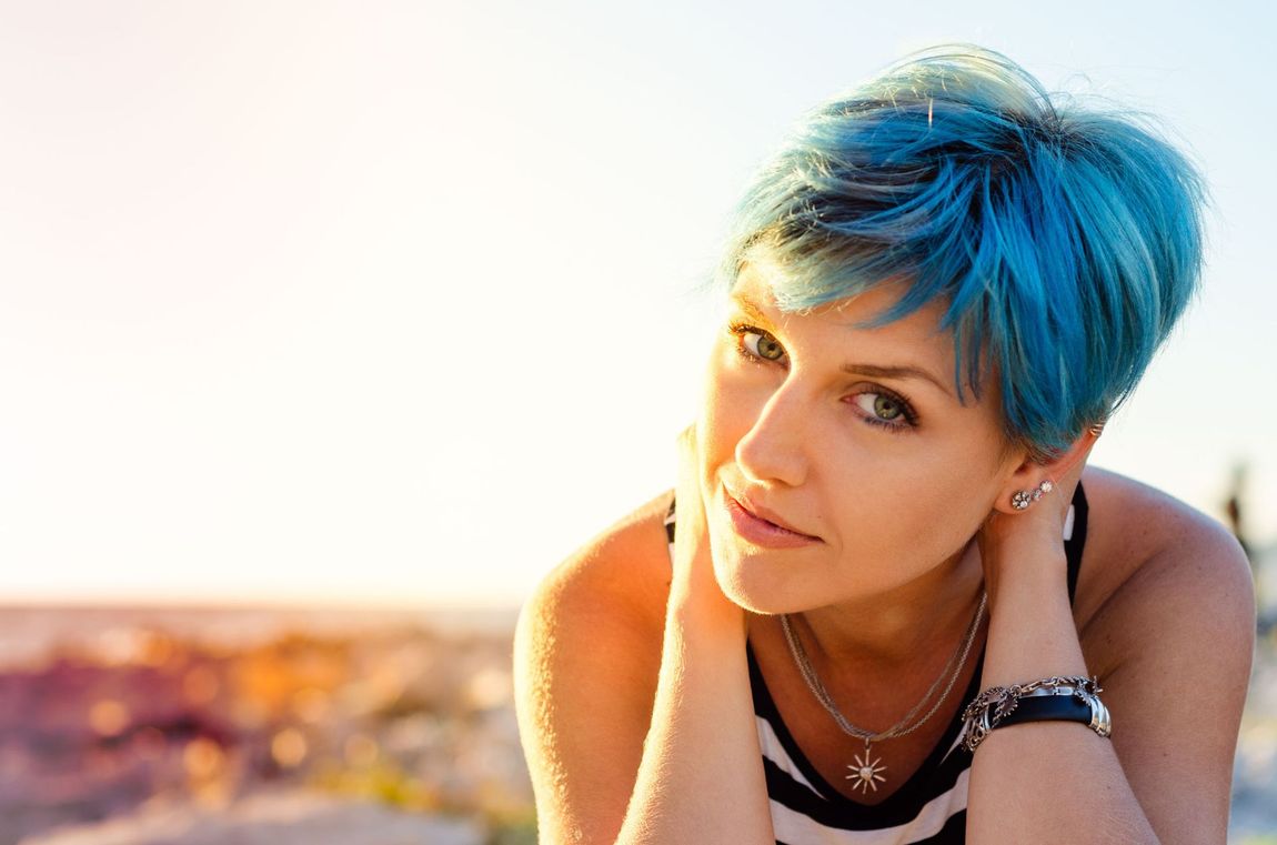 Capelli colorati con tinte shock