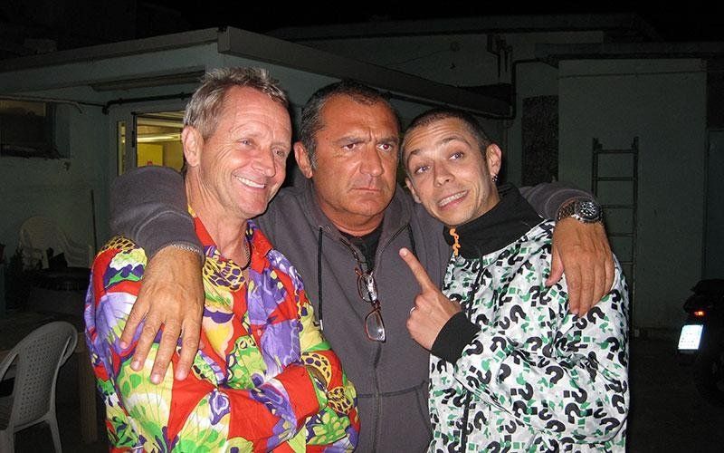 Valentino Rossi e altre due persone