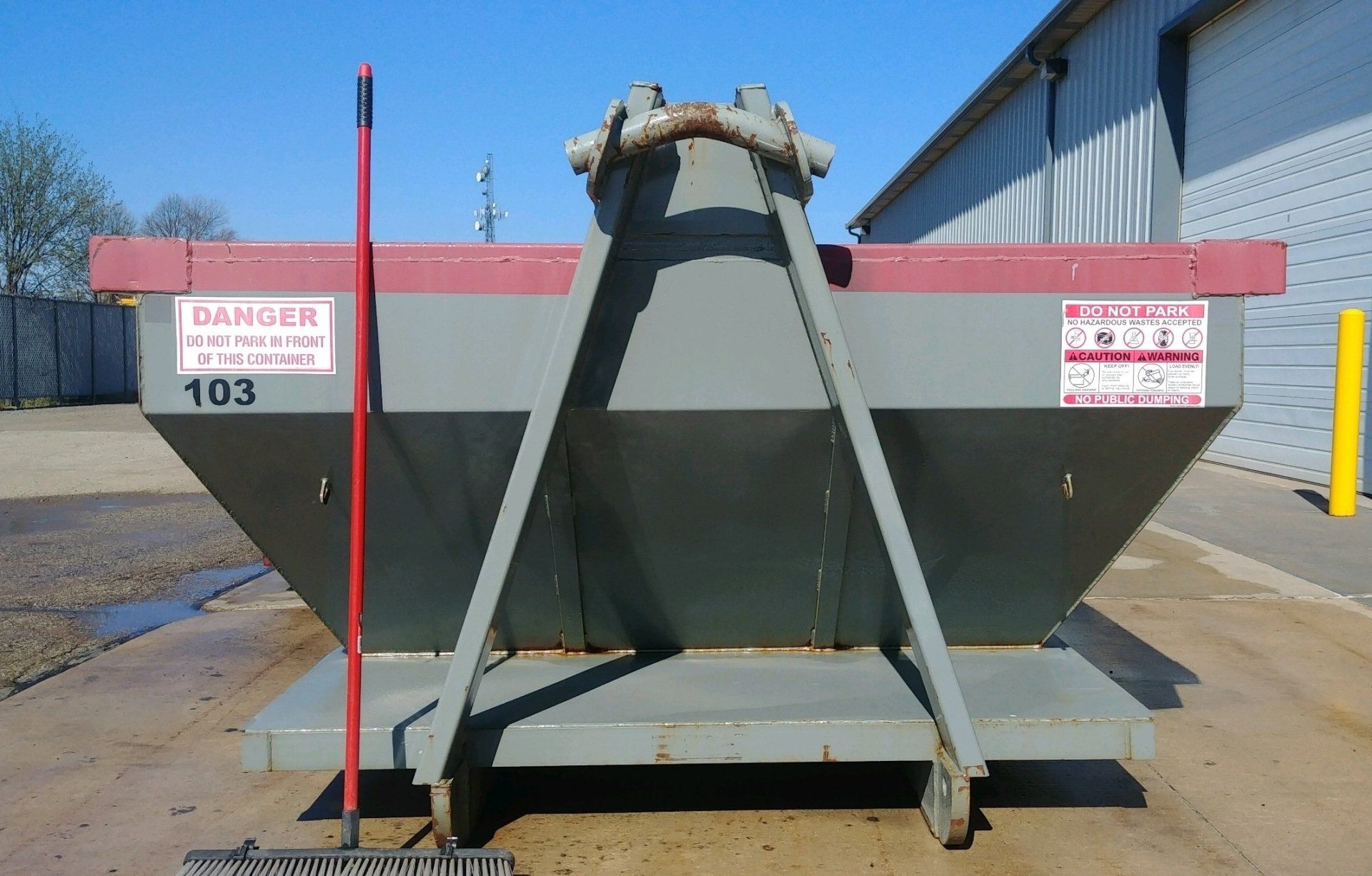 10 Yard Dumpster Back