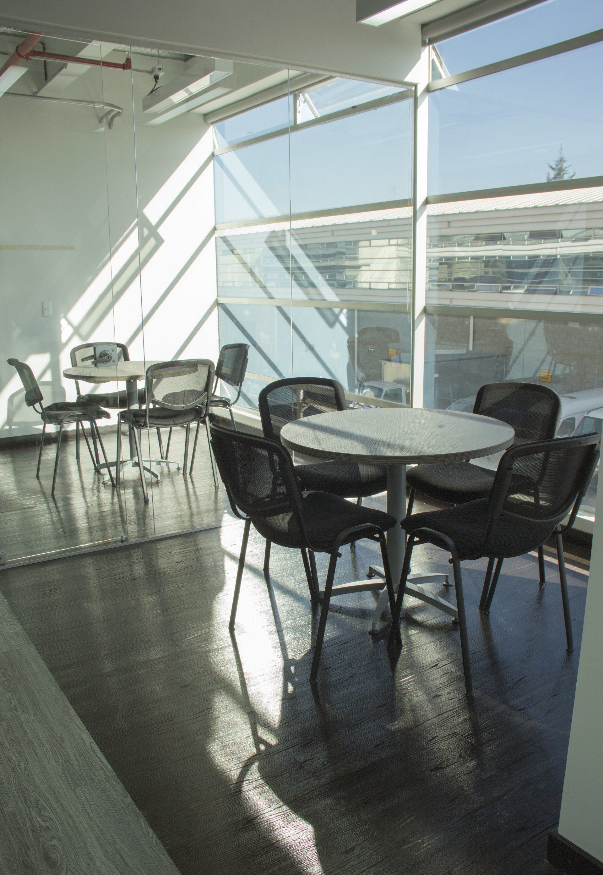 diseno de interiores para empresas multinacionales