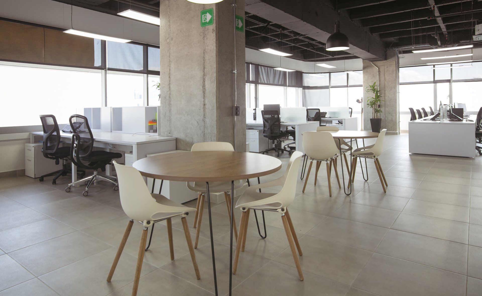 muebles para puesto laboral corporativo