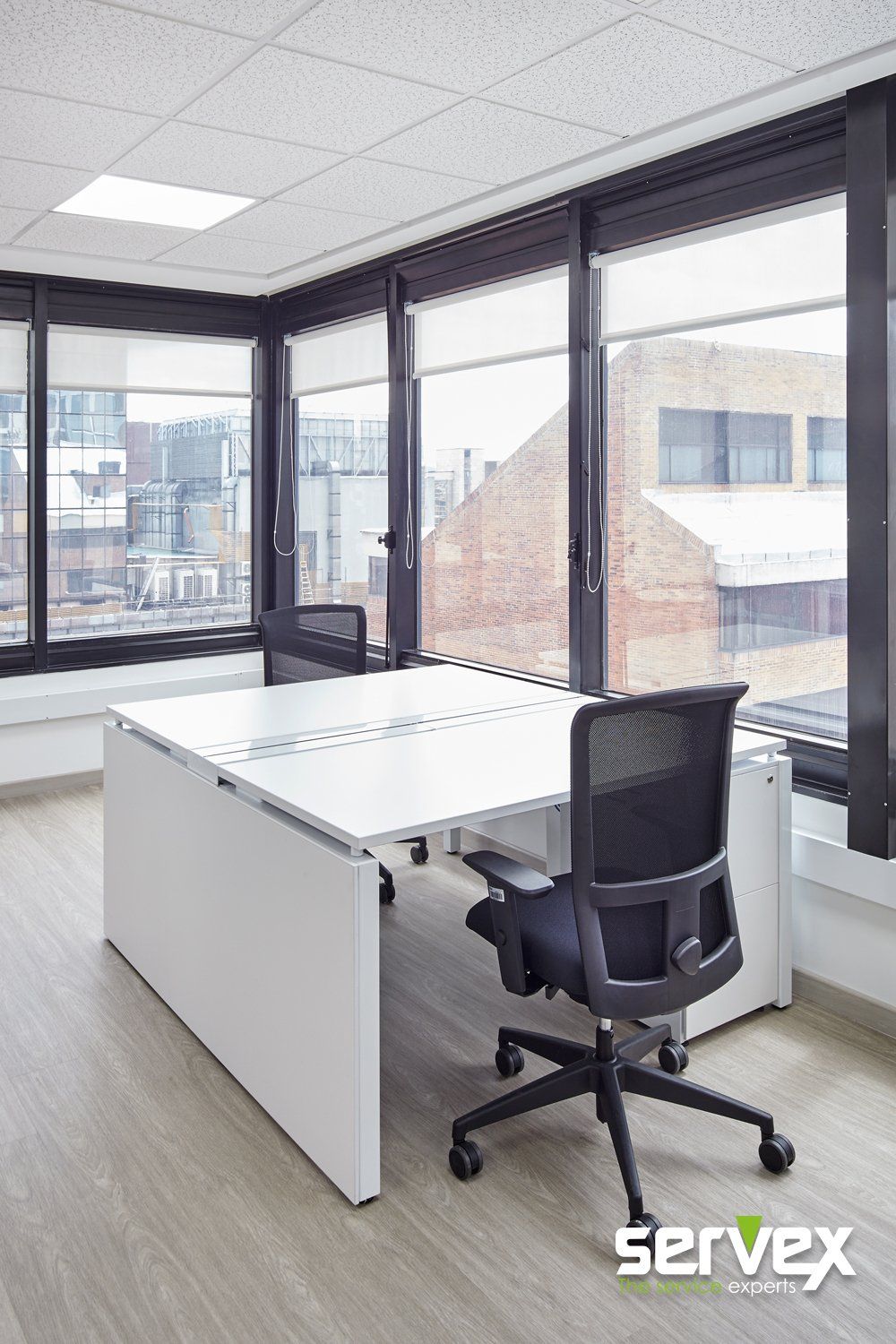 muebles de oficina en espacio de trabajo