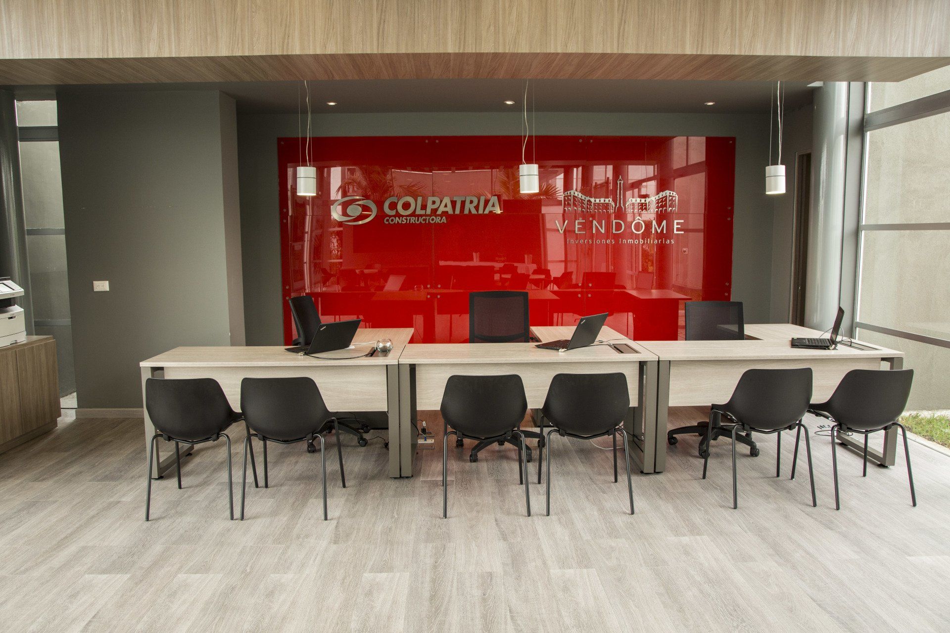 mobiliario corporativo en proyecto interior