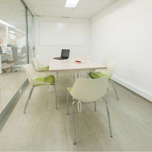 muebles corporativos en ambiente de trabajo