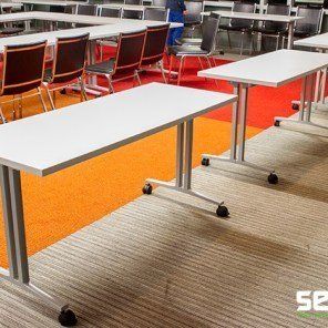 muebles de oficina en entorno administrativo