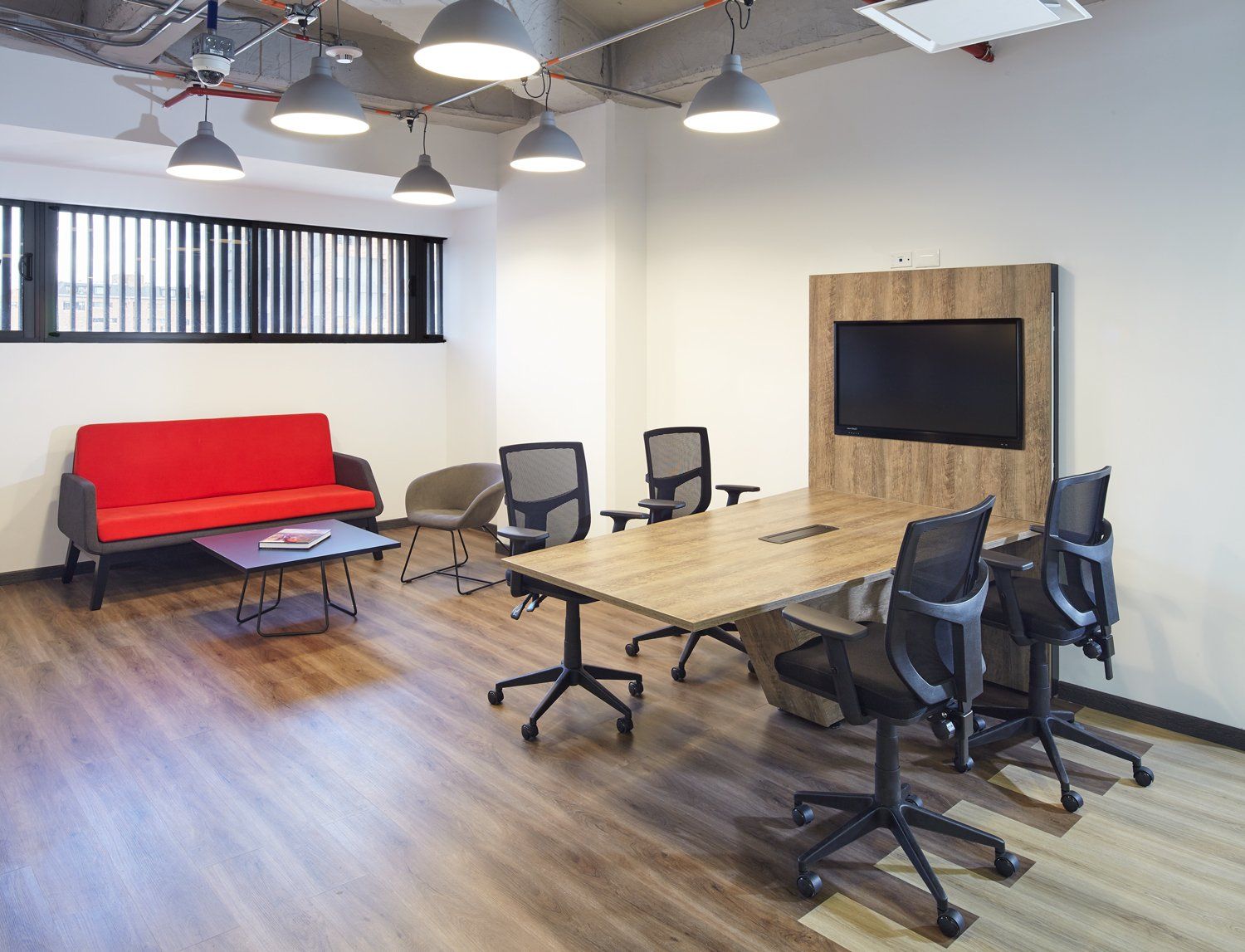 mobiliario para areas administrativas en proyectos civiles