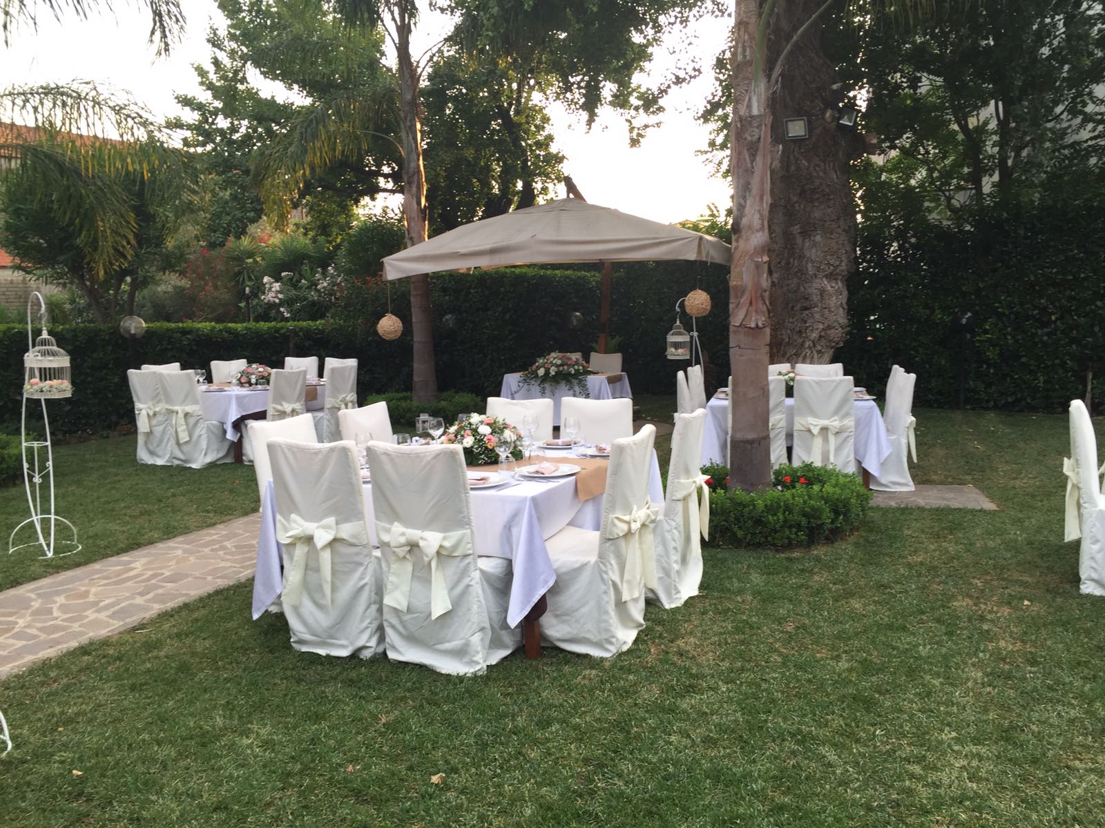 Tavoli e gazebo