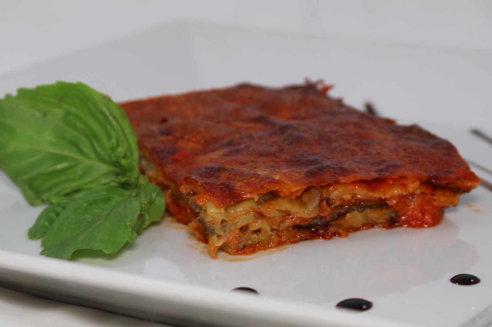 Melanzane al forno. Parmigiana