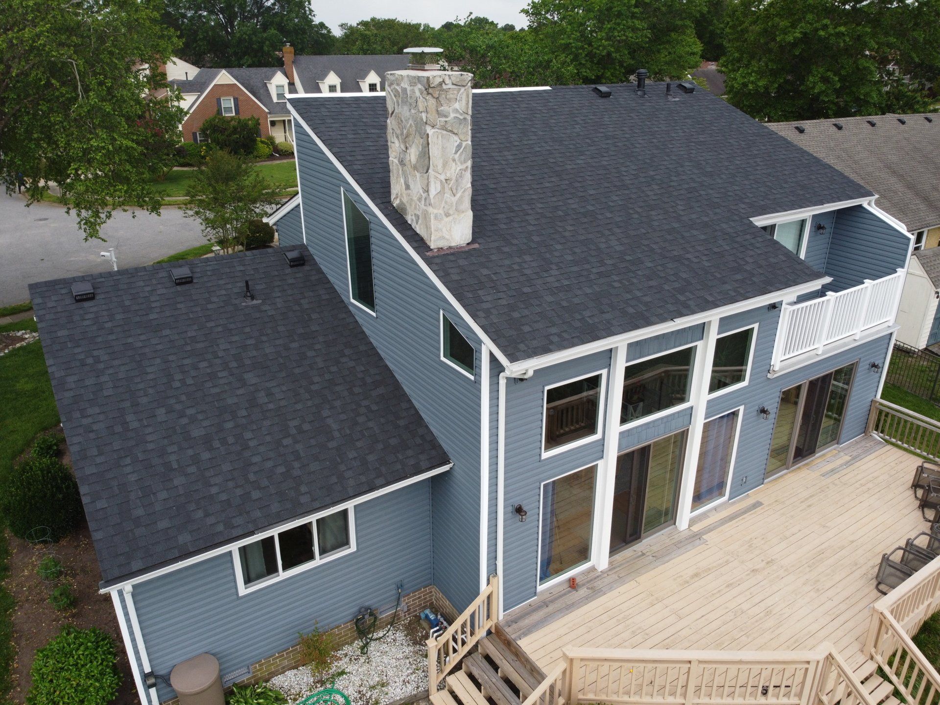 Charcoal Black Certainteed Roof in Stonebridge Landing Chesapeake Virginia by Stublen Roofing, the best rated roofing company in the 757.