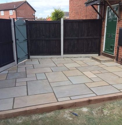 garden entrance area 